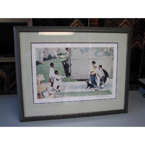 Custom Picture Framing 32